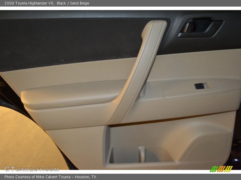 Black / Sand Beige 2009 Toyota Highlander V6