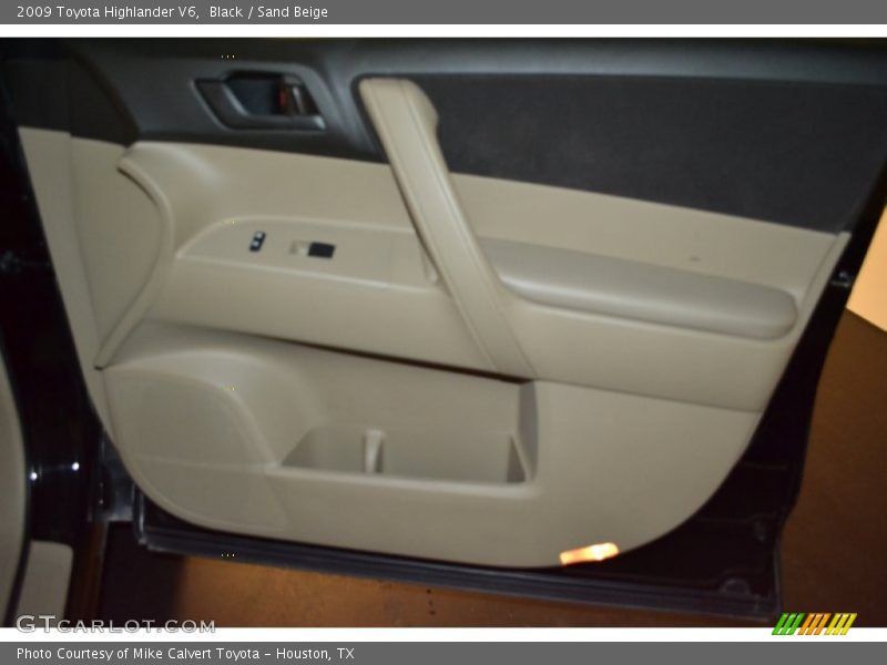 Black / Sand Beige 2009 Toyota Highlander V6