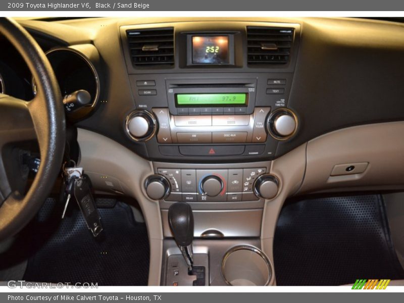 Black / Sand Beige 2009 Toyota Highlander V6