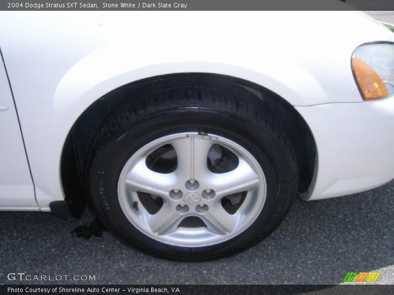 Stone White / Dark Slate Gray 2004 Dodge Stratus SXT Sedan