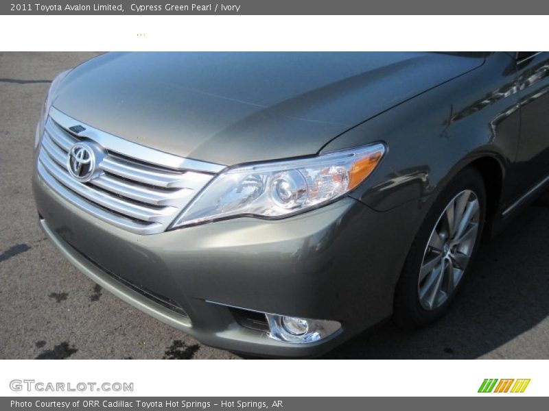 Cypress Green Pearl / Ivory 2011 Toyota Avalon Limited