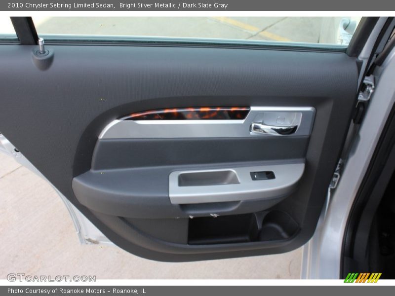 Door Panel of 2010 Sebring Limited Sedan