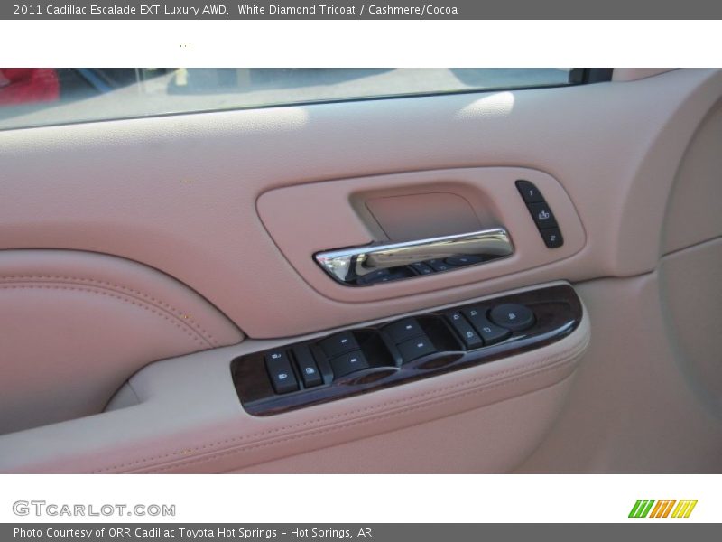 White Diamond Tricoat / Cashmere/Cocoa 2011 Cadillac Escalade EXT Luxury AWD