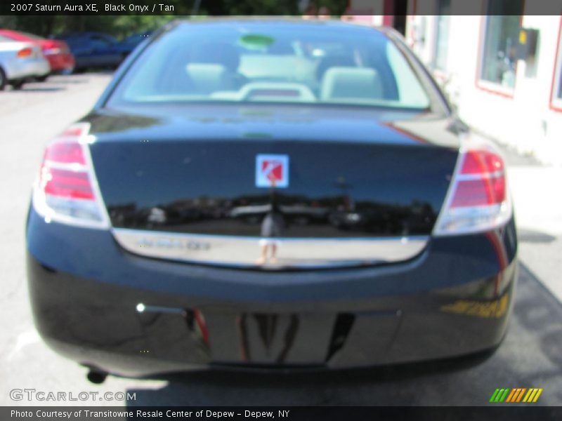Black Onyx / Tan 2007 Saturn Aura XE