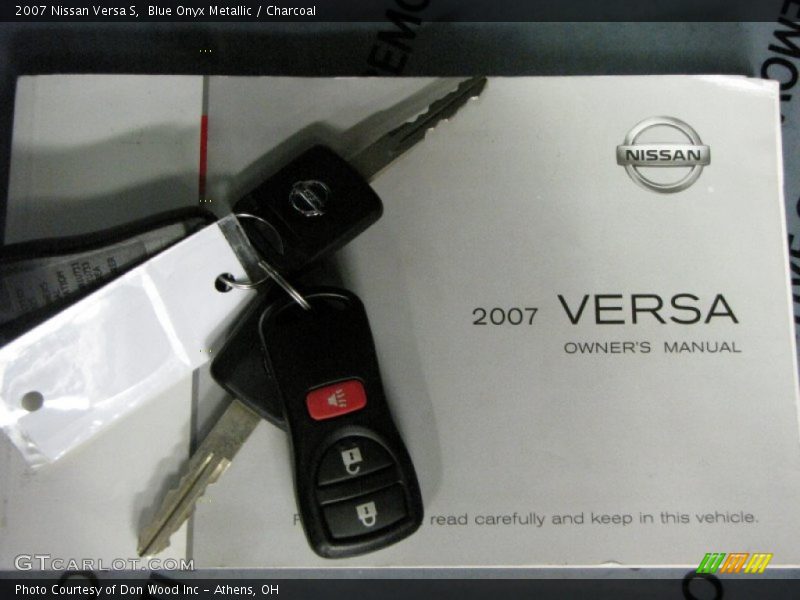 Blue Onyx Metallic / Charcoal 2007 Nissan Versa S