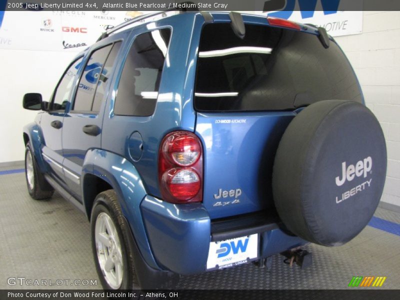 Atlantic Blue Pearlcoat / Medium Slate Gray 2005 Jeep Liberty Limited 4x4