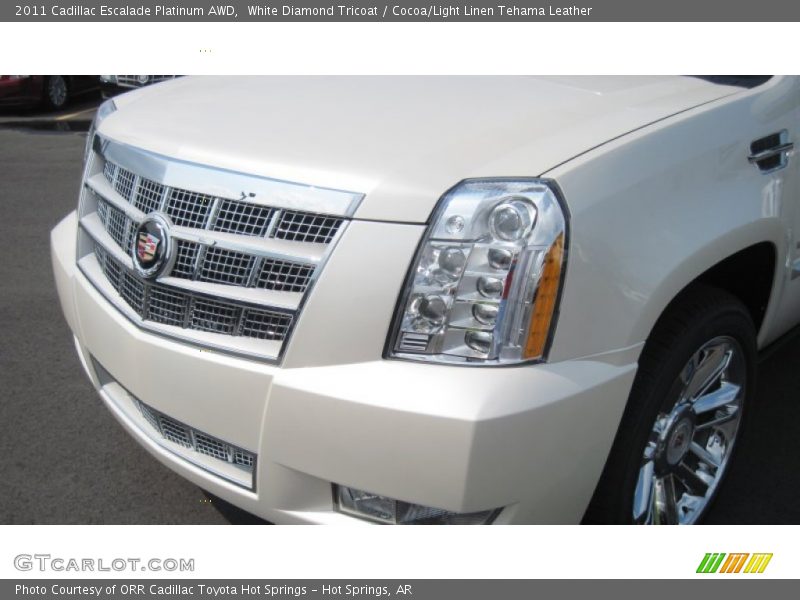 White Diamond Tricoat / Cocoa/Light Linen Tehama Leather 2011 Cadillac Escalade Platinum AWD