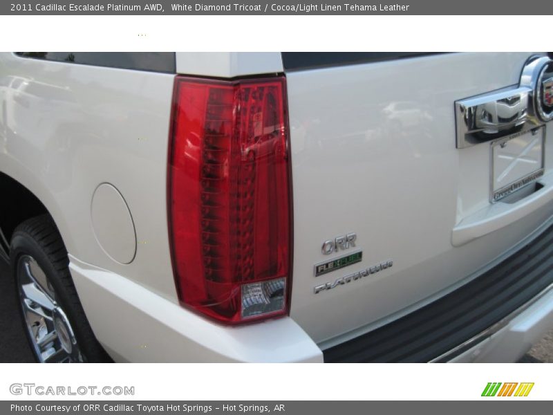 White Diamond Tricoat / Cocoa/Light Linen Tehama Leather 2011 Cadillac Escalade Platinum AWD