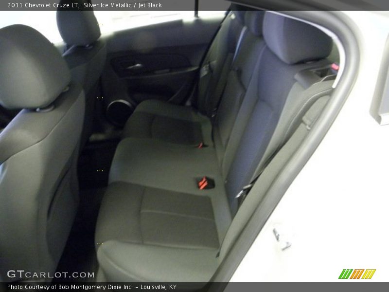 Silver Ice Metallic / Jet Black 2011 Chevrolet Cruze LT