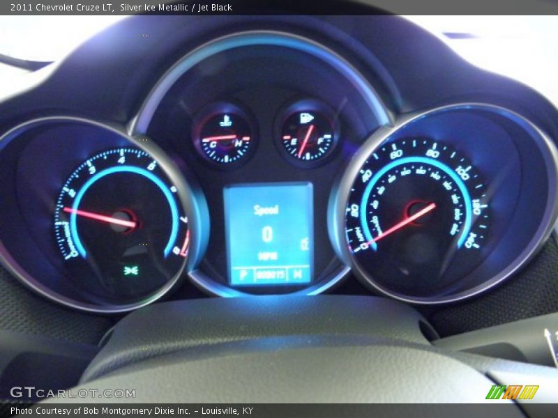 Silver Ice Metallic / Jet Black 2011 Chevrolet Cruze LT