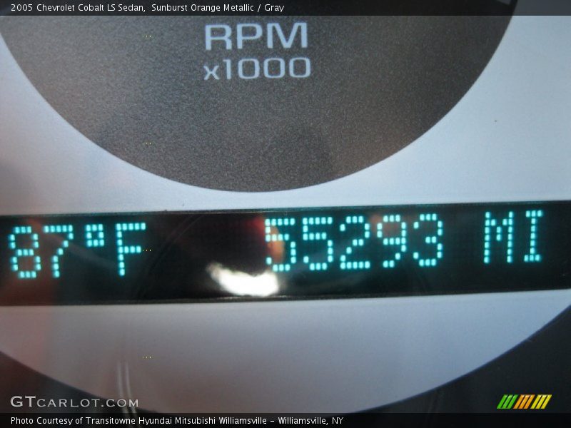 Sunburst Orange Metallic / Gray 2005 Chevrolet Cobalt LS Sedan