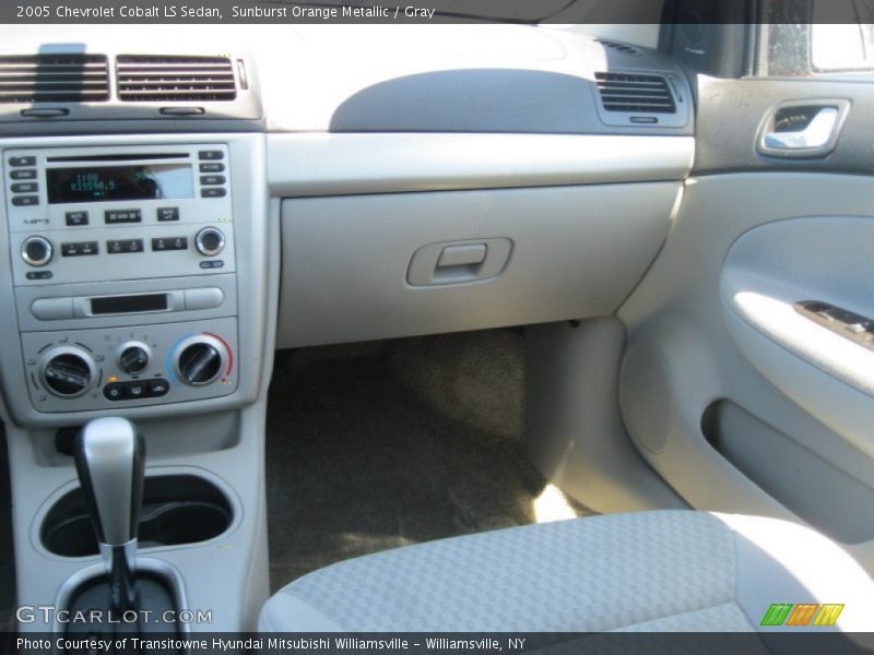 Sunburst Orange Metallic / Gray 2005 Chevrolet Cobalt LS Sedan