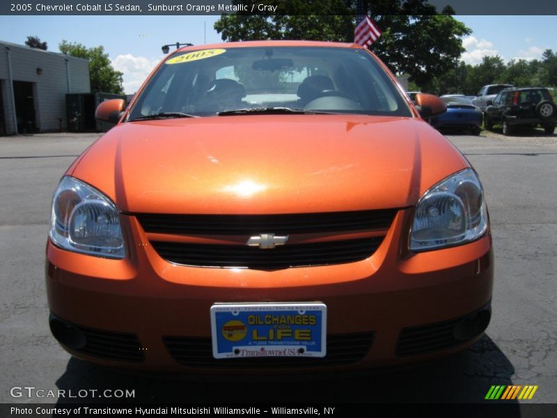 Sunburst Orange Metallic / Gray 2005 Chevrolet Cobalt LS Sedan