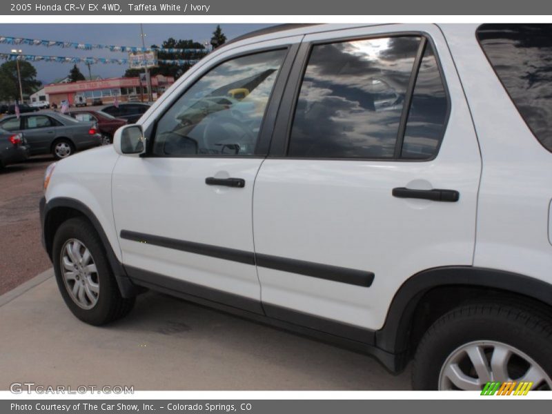 Taffeta White / Ivory 2005 Honda CR-V EX 4WD