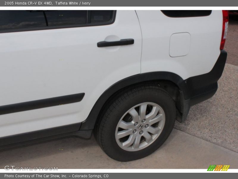 Taffeta White / Ivory 2005 Honda CR-V EX 4WD
