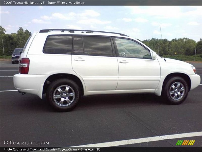 Super White / Ivory Beige 2006 Toyota Highlander V6