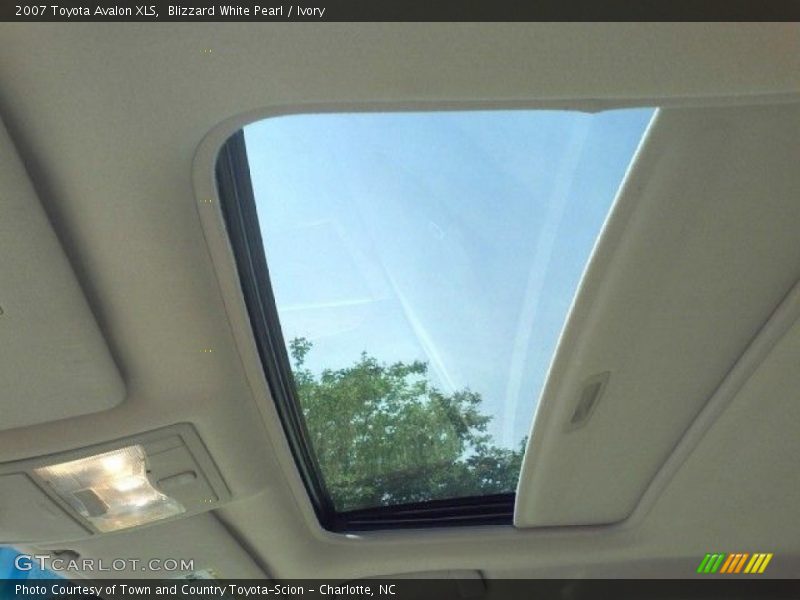Blizzard White Pearl / Ivory 2007 Toyota Avalon XLS