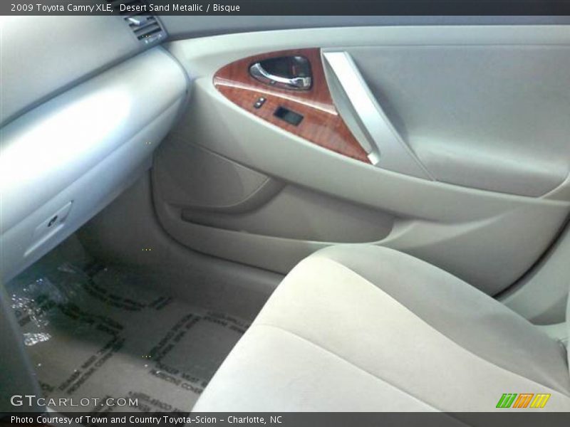 Desert Sand Metallic / Bisque 2009 Toyota Camry XLE