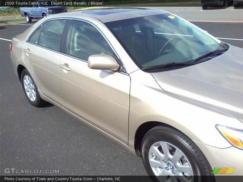 Desert Sand Metallic / Bisque 2009 Toyota Camry XLE