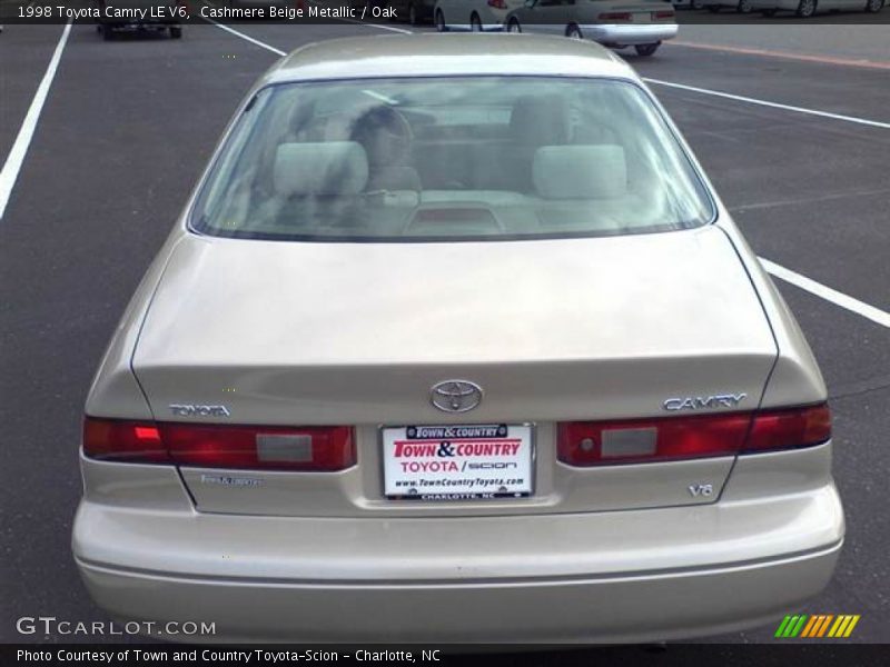 Cashmere Beige Metallic / Oak 1998 Toyota Camry LE V6