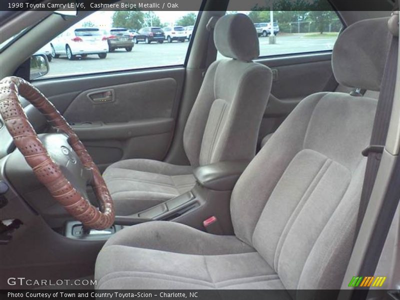 Cashmere Beige Metallic / Oak 1998 Toyota Camry LE V6