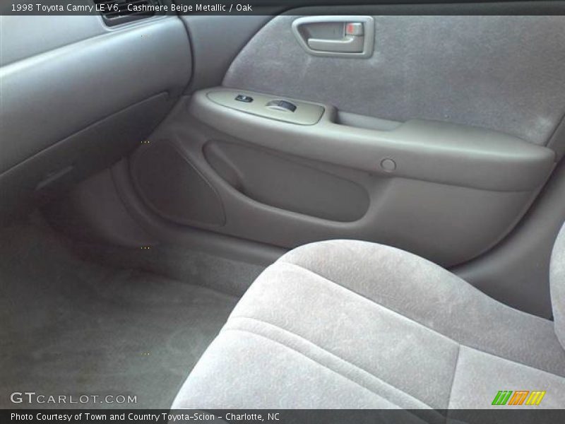 Cashmere Beige Metallic / Oak 1998 Toyota Camry LE V6