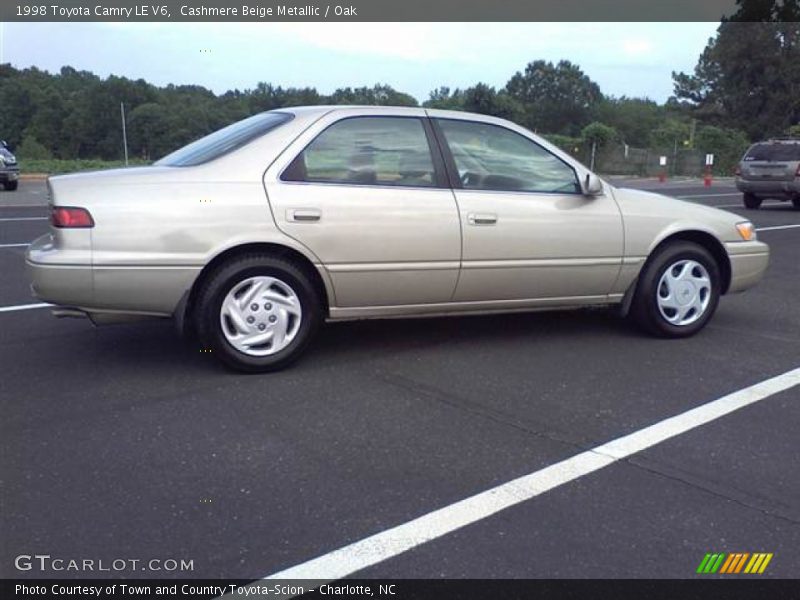 Cashmere Beige Metallic / Oak 1998 Toyota Camry LE V6