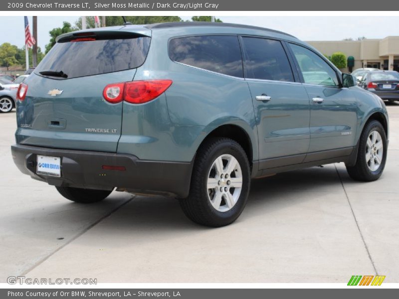 Silver Moss Metallic / Dark Gray/Light Gray 2009 Chevrolet Traverse LT