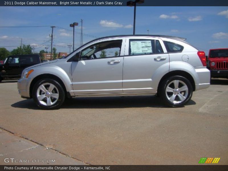 Bright Silver Metallic / Dark Slate Gray 2011 Dodge Caliber Mainstreet