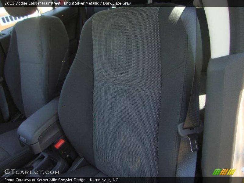 Bright Silver Metallic / Dark Slate Gray 2011 Dodge Caliber Mainstreet
