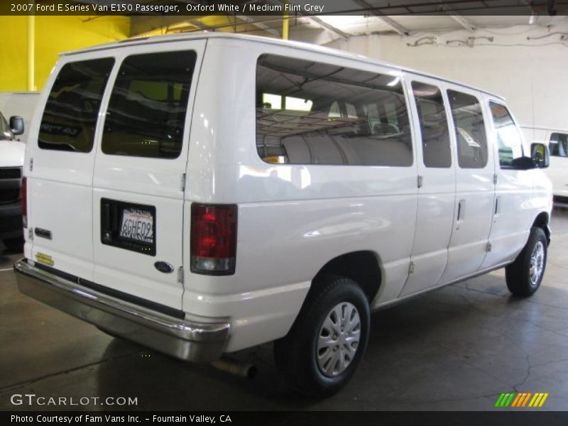 Oxford White / Medium Flint Grey 2007 Ford E Series Van E150 Passenger