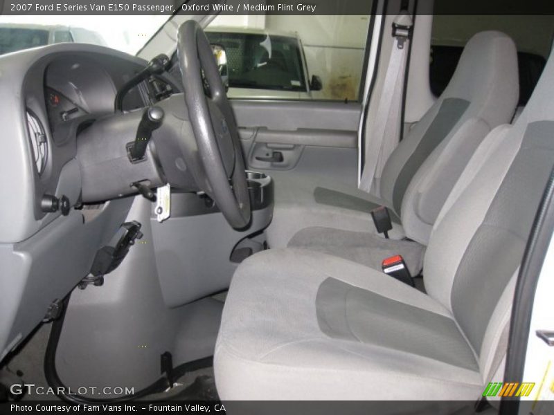 Oxford White / Medium Flint Grey 2007 Ford E Series Van E150 Passenger