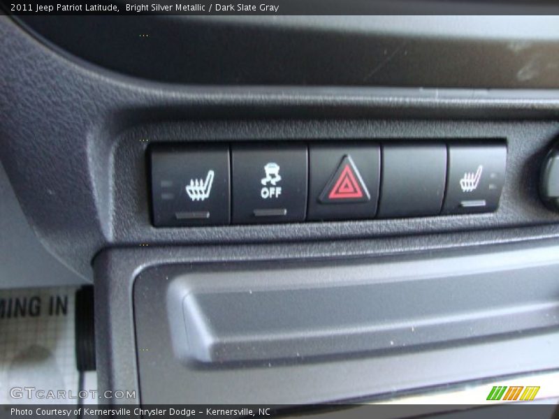 Bright Silver Metallic / Dark Slate Gray 2011 Jeep Patriot Latitude