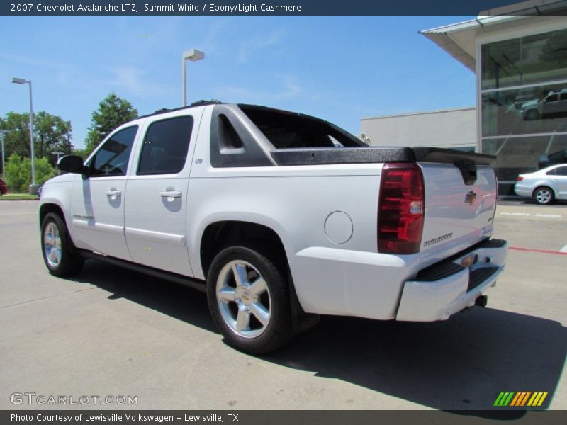 Summit White / Ebony/Light Cashmere 2007 Chevrolet Avalanche LTZ