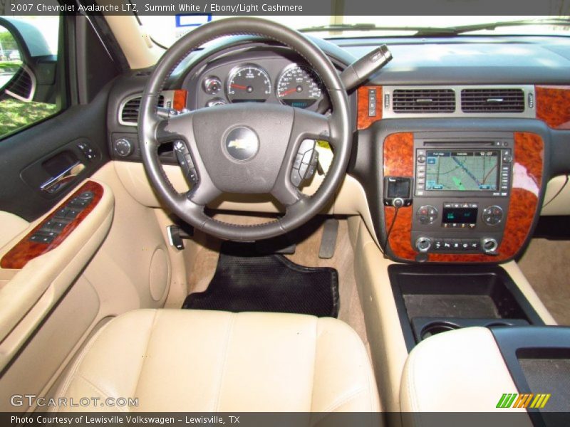 Dashboard of 2007 Avalanche LTZ