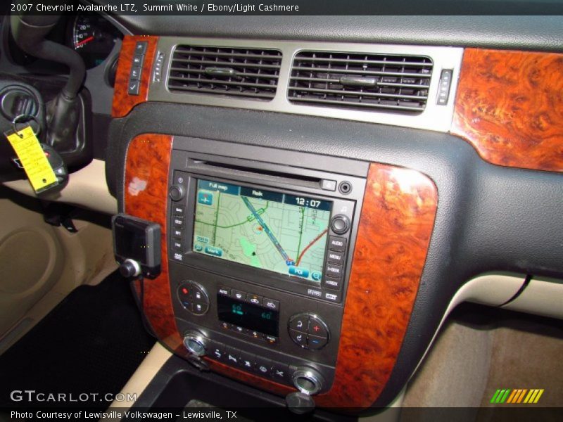 Navigation of 2007 Avalanche LTZ