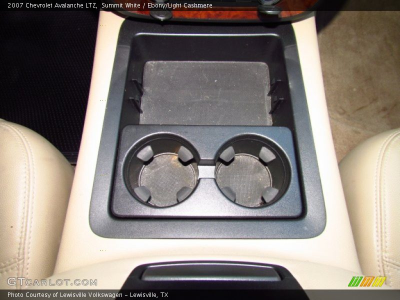 Summit White / Ebony/Light Cashmere 2007 Chevrolet Avalanche LTZ
