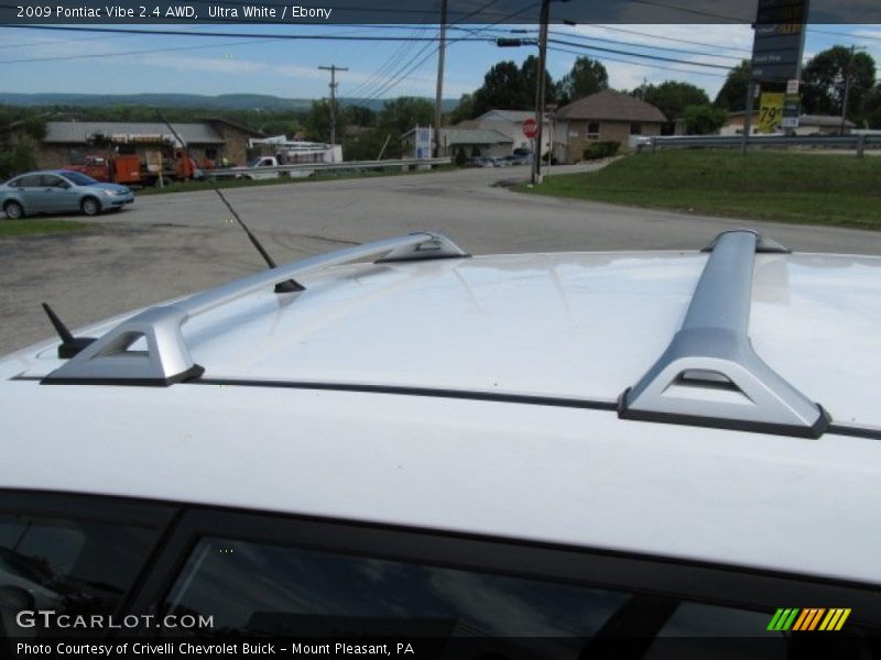 Ultra White / Ebony 2009 Pontiac Vibe 2.4 AWD