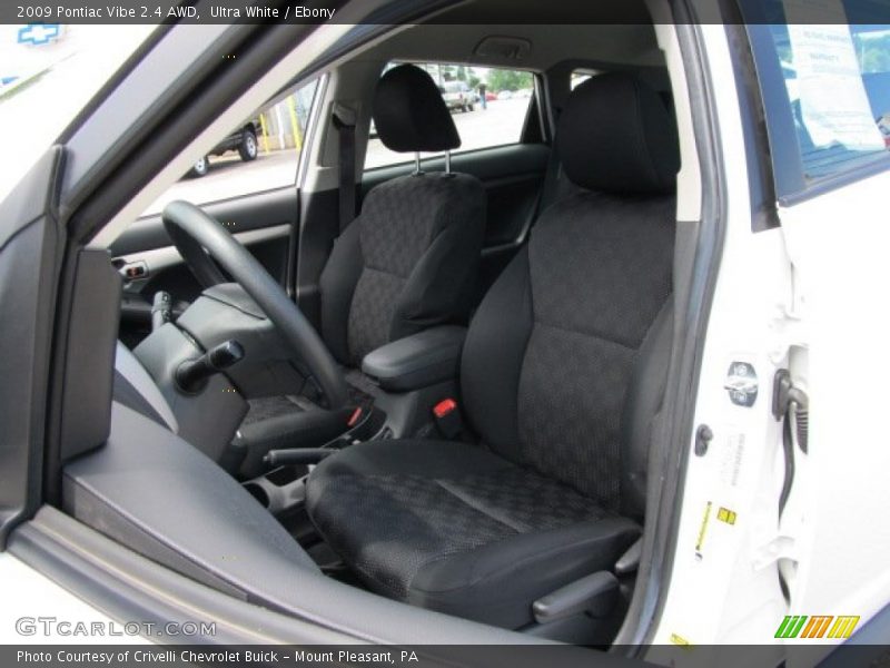 Ultra White / Ebony 2009 Pontiac Vibe 2.4 AWD