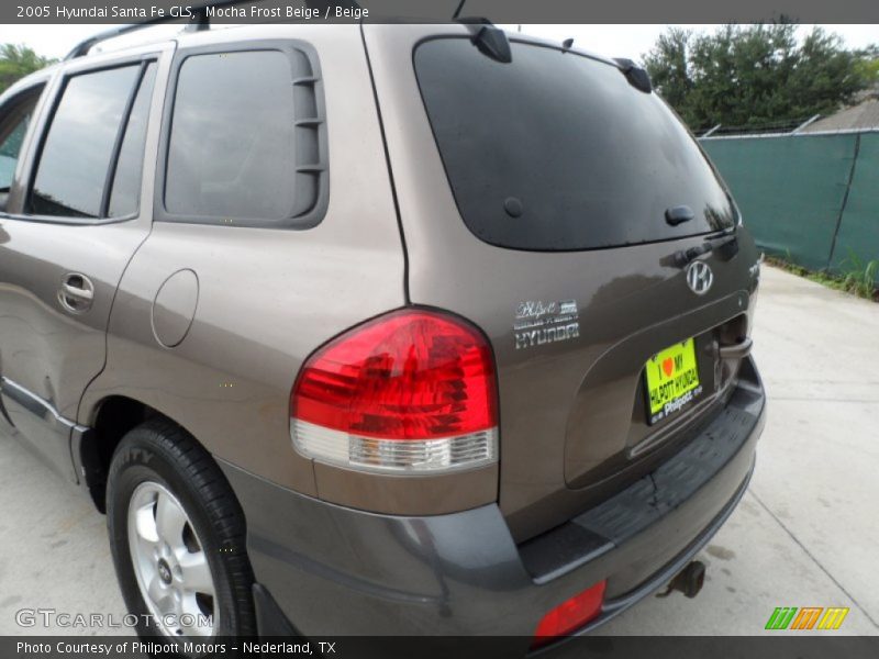 Mocha Frost Beige / Beige 2005 Hyundai Santa Fe GLS