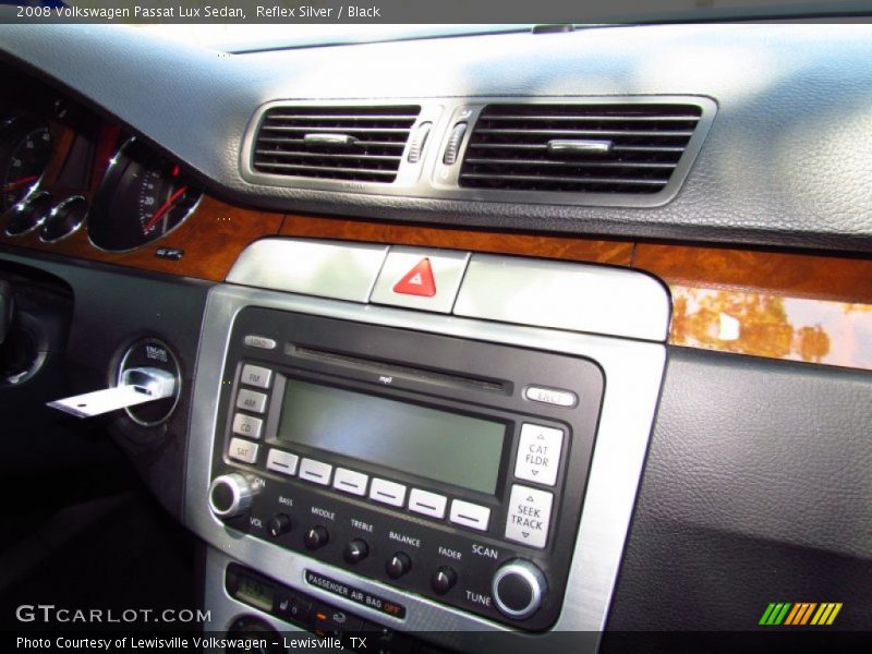 Reflex Silver / Black 2008 Volkswagen Passat Lux Sedan