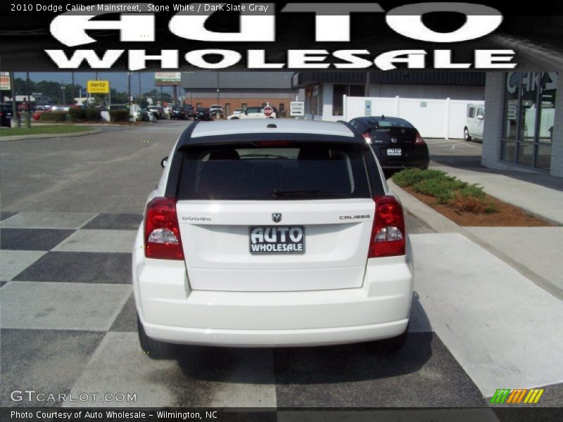 Stone White / Dark Slate Gray 2010 Dodge Caliber Mainstreet