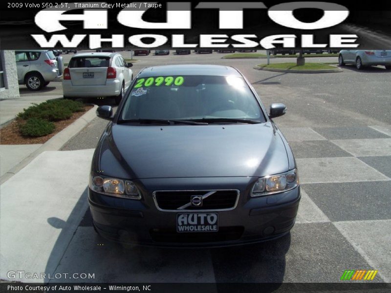 Titanium Grey Metallic / Taupe 2009 Volvo S60 2.5T