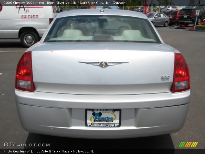 Bright Silver Metallic / Dark Slate Gray/Light Graystone 2006 Chrysler 300 Limited