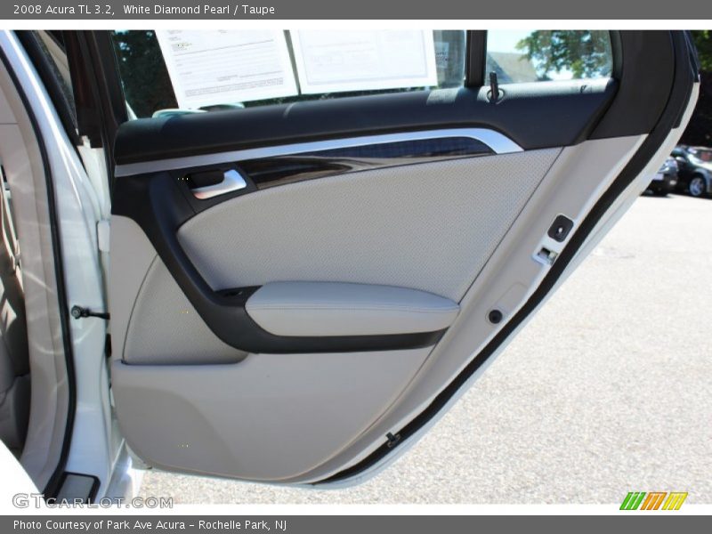 White Diamond Pearl / Taupe 2008 Acura TL 3.2