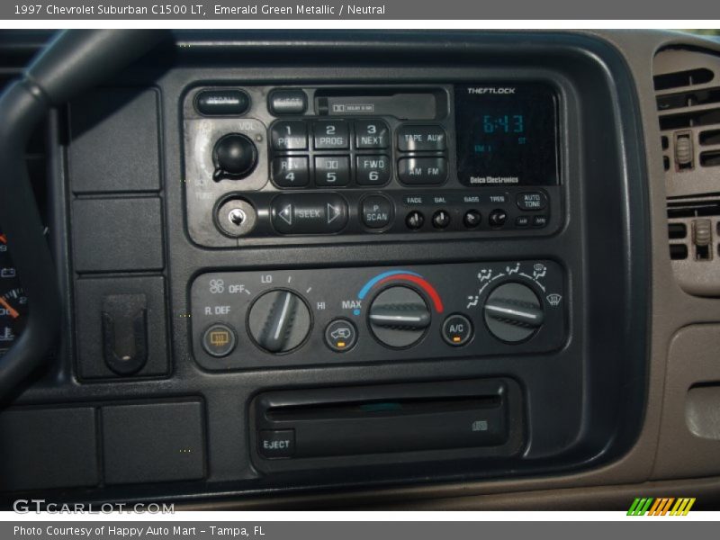Controls of 1997 Suburban C1500 LT
