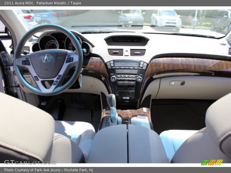 Dashboard of 2011 MDX 