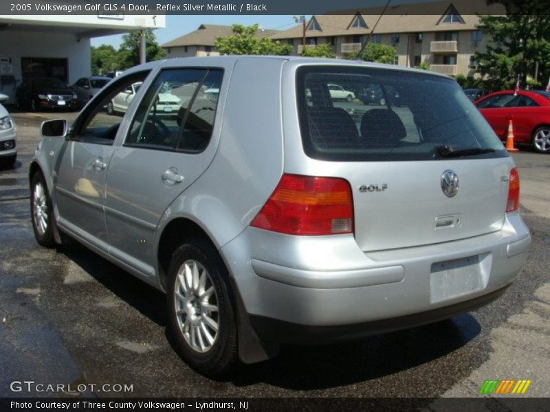 Reflex Silver Metallic / Black 2005 Volkswagen Golf GLS 4 Door