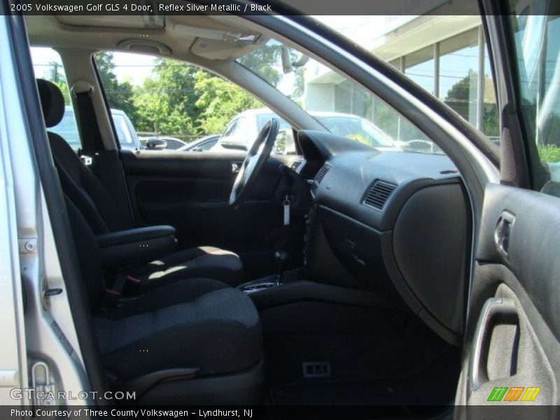 Reflex Silver Metallic / Black 2005 Volkswagen Golf GLS 4 Door