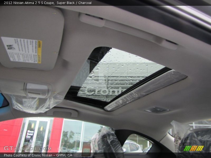 Sunroof of 2012 Altima 2.5 S Coupe